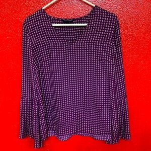 Brand: Banana Republic Size: M
Material: 100% polyester